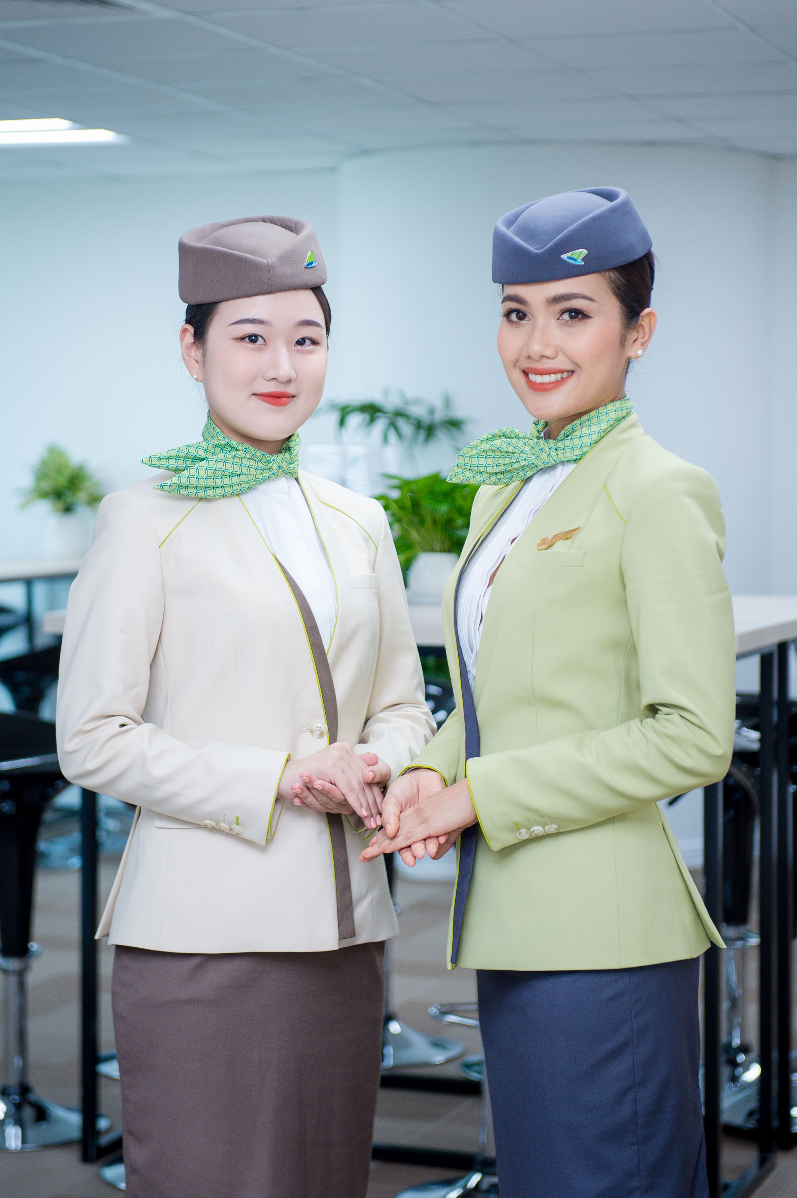 Gặp Gỡ “Bông Hồng Thái” Với Tấm Lòng Nhân Ái Trong Dàn Tiếp Viên Xinh Đẹp  Của Bamboo Airways